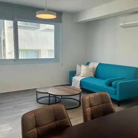 Phaedrus Living Coral Horizon